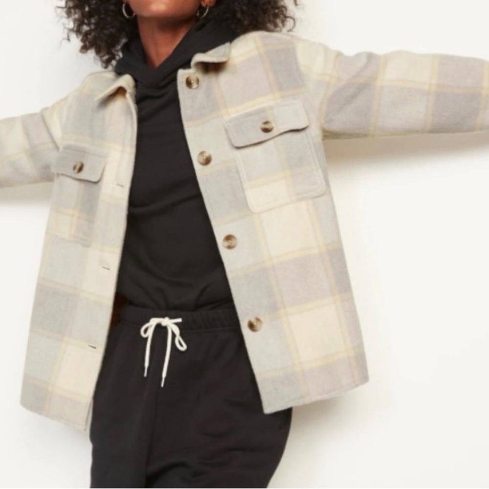 Old Navy Flannel Utility Shacket - Beige, Cream, Gray Wool Blend Button-Up